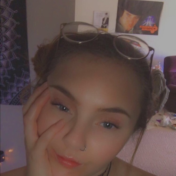 Meet your Posher, Shay - Picture 1 of 1